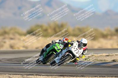 media/Dec-07-2025-CVMA (Sun) [[3e7d2de5dc]]/Race 17-Amateur Formula Middleweight/